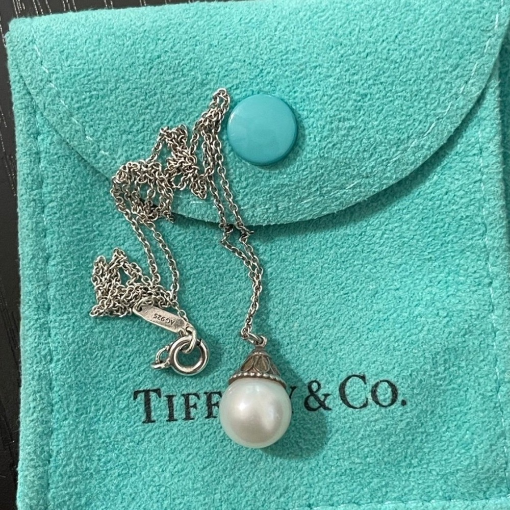 Tiffany & Co. Pearl Pendant Necklace